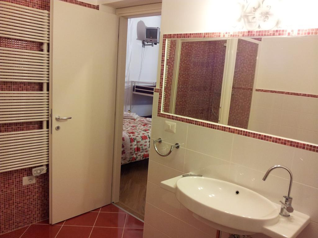B&B Brezza Marina San Benedetto del Tronto Bagian luar foto